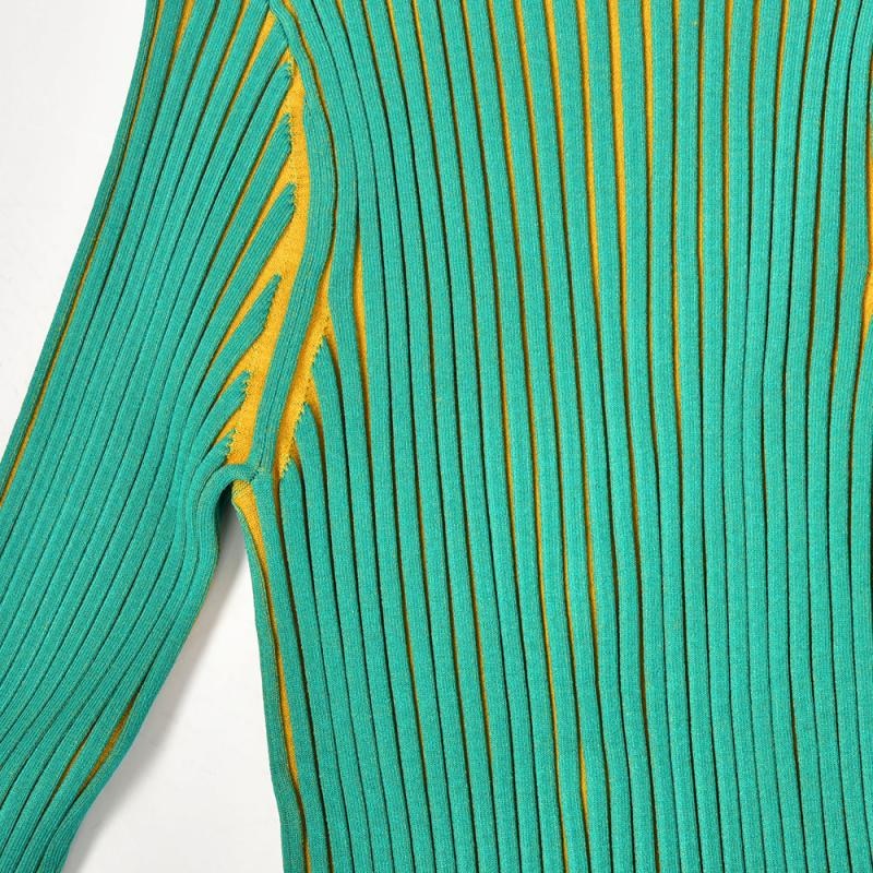 Early Autumn New Women's Ribbed Knitted Cardigan Niche Long-Sleeved Hundred Pit Stripes Thin V-Neck Cardigan Tops