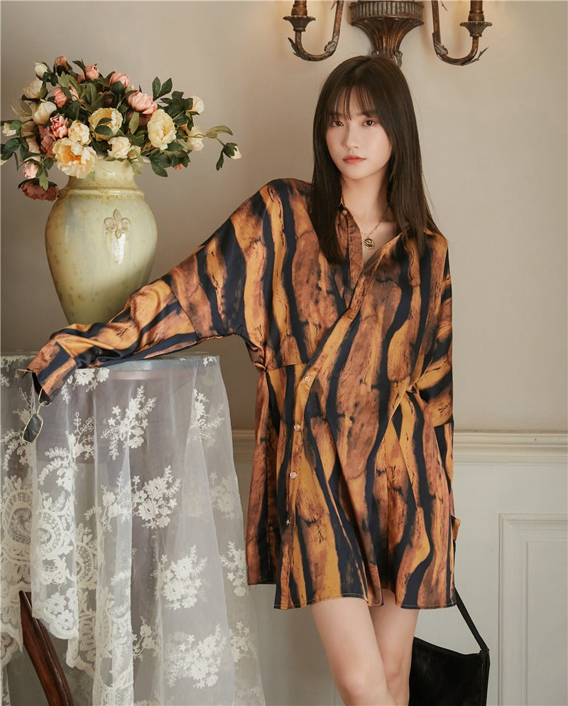 Mid length shirt loose fitting shirt Korean version versatile long sleeved top